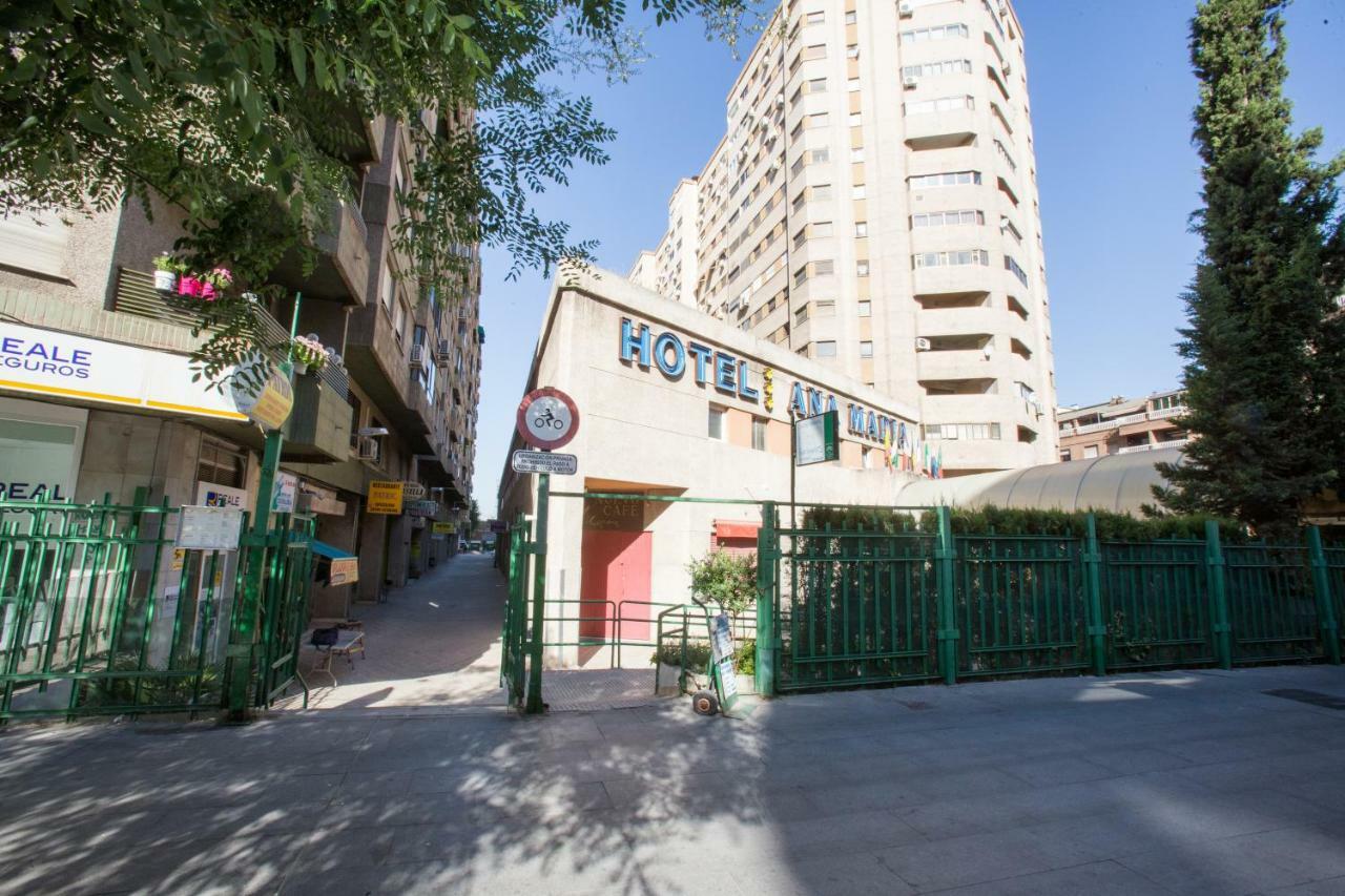 Apartament Center Deluxe Grenada Zewnętrze zdjęcie